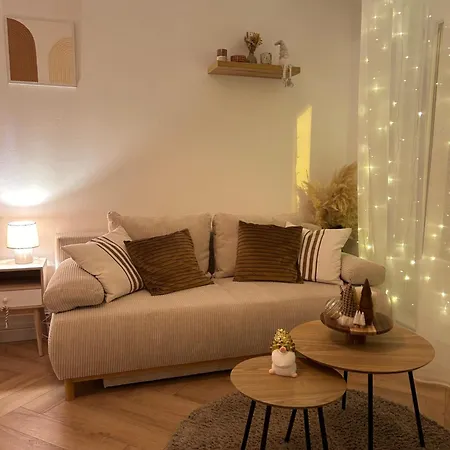 Cosy Centre *